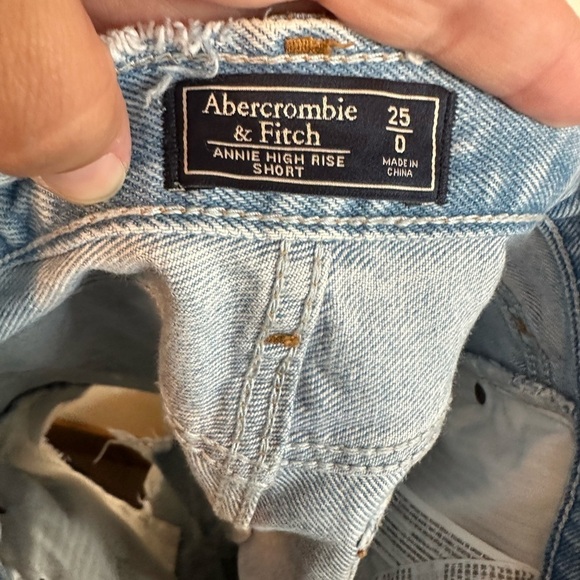 Abercrombie Fitch Annie High Rise Jean Shorts Size 25/0 Distressed Cutoff Raw - Picture 2 of 4